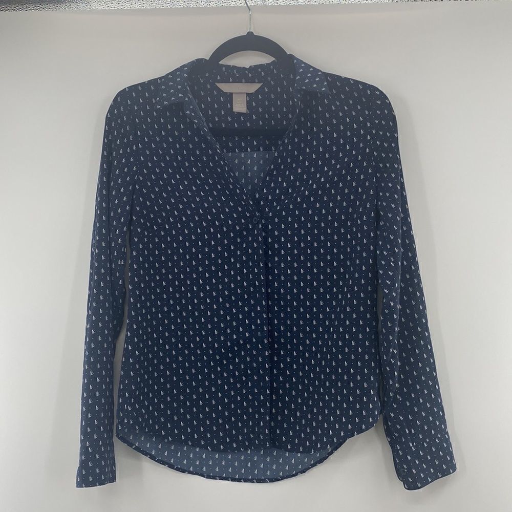 H&M Blue Shite Design Print Blouse size 2